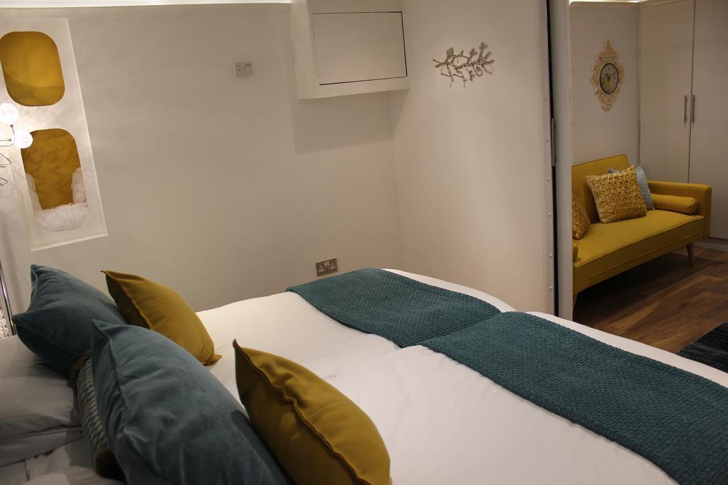 Cambridge City Apartments Bagian luar foto
